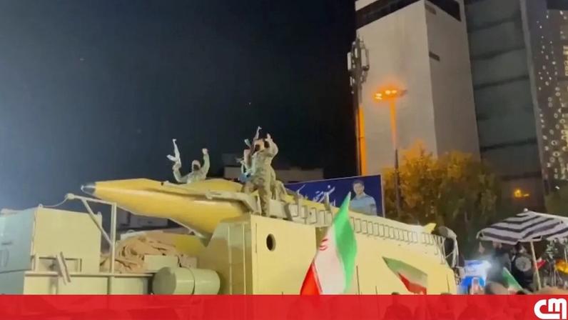 Irão exibe o que parecem ser mísseis balísticos durante manifestação em Teerão