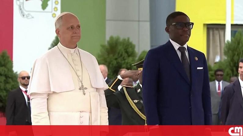 Papa Leão XIV celebra missa na Guiné Equatorial para encerrar viagem a África