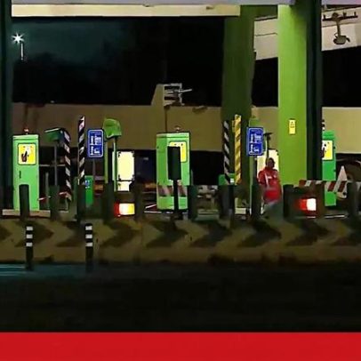 Camião embate contra estrutura da Via Verde na A1, em Alverca