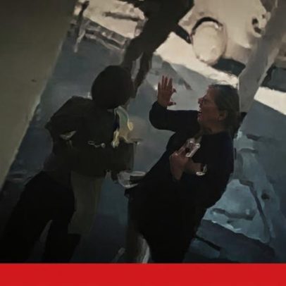 Empregada de café fica com dente partido após agressão de cliente na Austrália