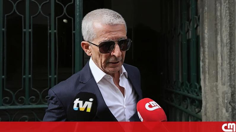 Ex-juiz inicia julgamento por corrupção