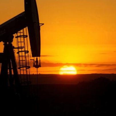 China descobre jazigos de petróleo com reservas de 100 milhões de toneladas