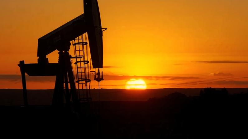 China descobre jazigos de petróleo com reservas de 100 milhões de toneladas