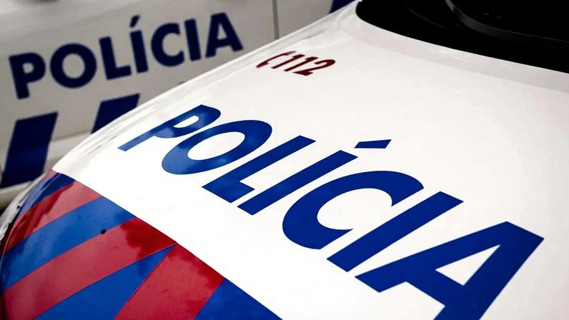 Jovem de 19 detido por posse ilegal de arma em Vila Franca de Xira