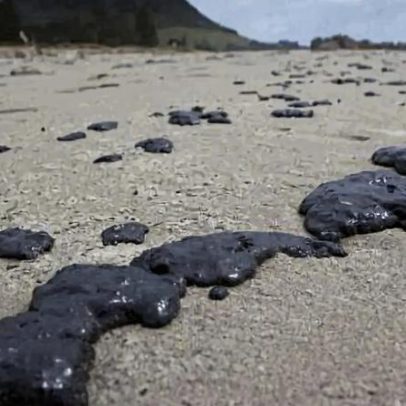 Derrame de combustível afeta 40 km de costa na província angolana do Zaire