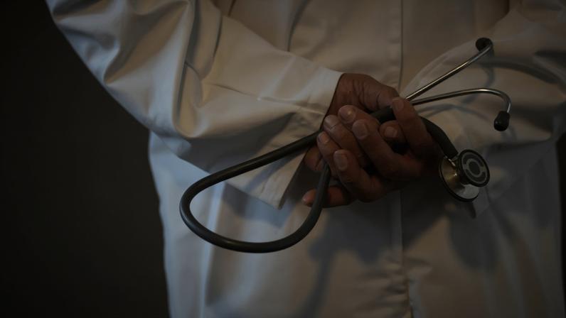 Instituições do Serviço Nacional de Saúde com quase 5 mil tarefeiros a prestar serviço.