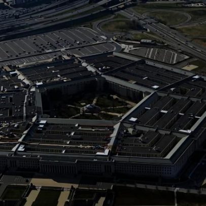 Pentágono reforça produção militar via contactos com fabricantes de automóveis