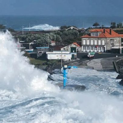 Açores sob avisos laranja e amarelo por agitação marítima e vento