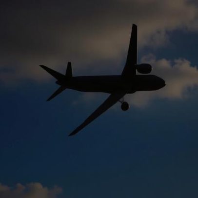 Europa enfrenta possível escassez: seis semanas de combustível para aviões