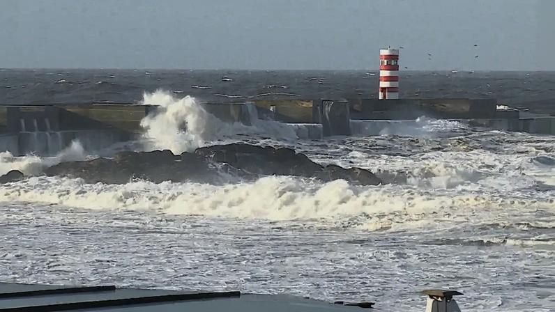 Tempestade ‘Daniel’ deixa País sob aviso amarelo com neve, chuva e vento forte