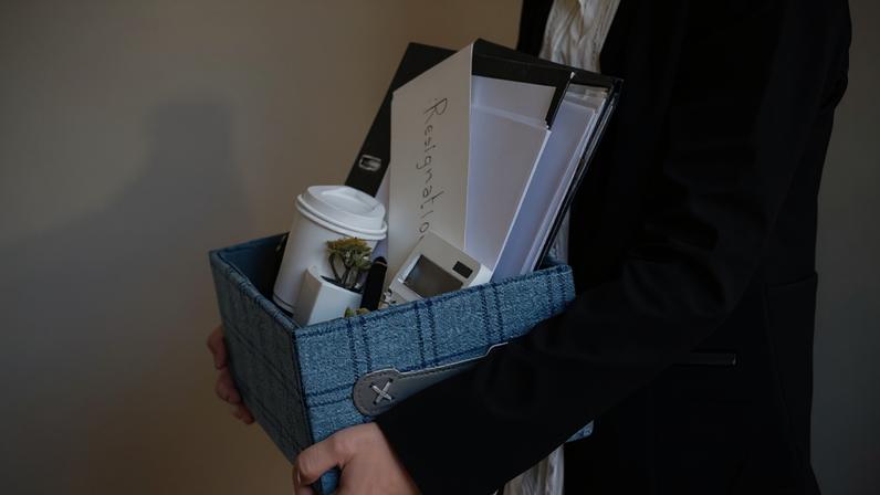 Trabalhadores em lay-off sobem 6,6% em março para 5.825