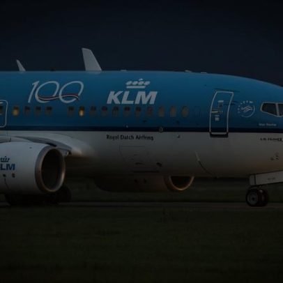 KLM reduz voos: menos 80 no próximo mês devido ao custo do combustível