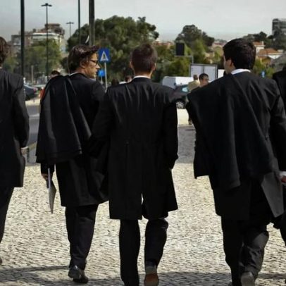Número de alunos no ensino superior atinge máximo da última década