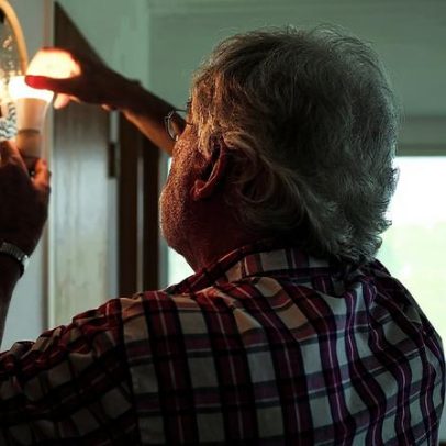 Bruxelas recua nas recomendações para reduzir o consumo de energia