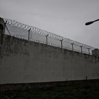 Traficantes oferecem mil euros e droga a preso com saídas precárias