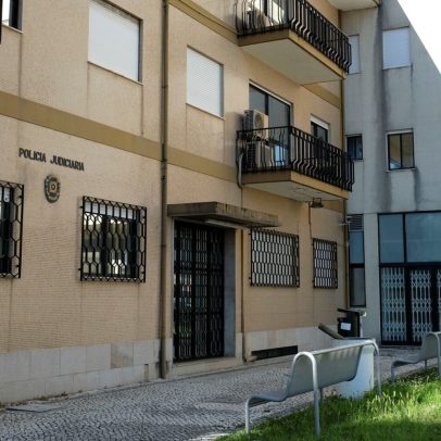Dupla detida em Barcelos por roubos com agressões a paulada e arma