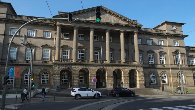 PJ faz buscas no Hospital Santo António, Porto, por obras irregulares