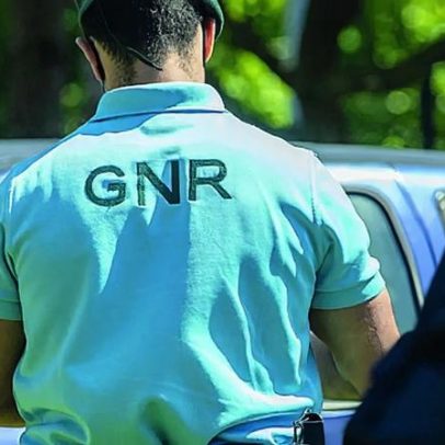 Quatro feridos após carro cair de ponte em Paredes de Coura