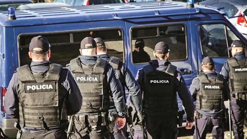 PSP nega agressões e investiga bastonadas a menor na Amadora