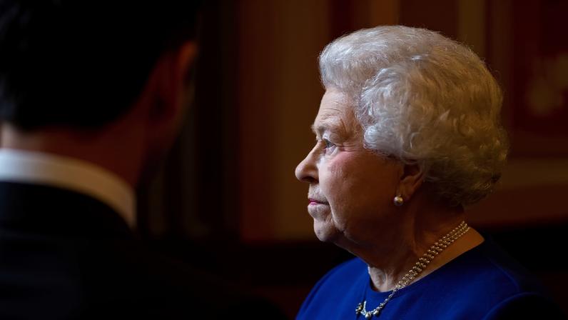 Alegação de aborto espontâneo da Rainha Isabel II sob escrutínio