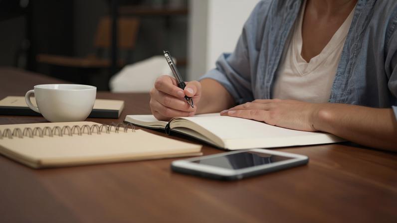 Ministério Público investiga fraudes em cursos de português para imigrantes