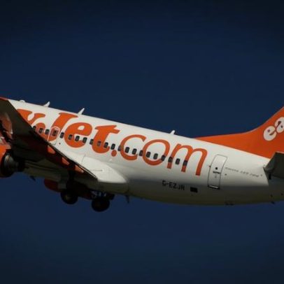 EasyJet prevê prejuízos maiores no 1º semestre devido à guerra no Médio Oriente