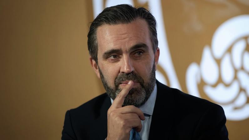 Bastonário dos médicos alerta instabilidade no SNS e requer reforma profunda