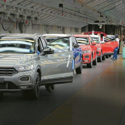 Greve da CGTP paralisa produção na Autoeuropa, diz CT