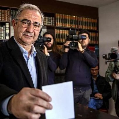 Bolieiro defende revisão do Acordo das Lajes no momento oportuno