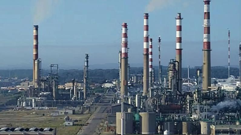 Repsol, Eni e Sonatrach descobrem novos jazigos de petróleo e gás na Líbia