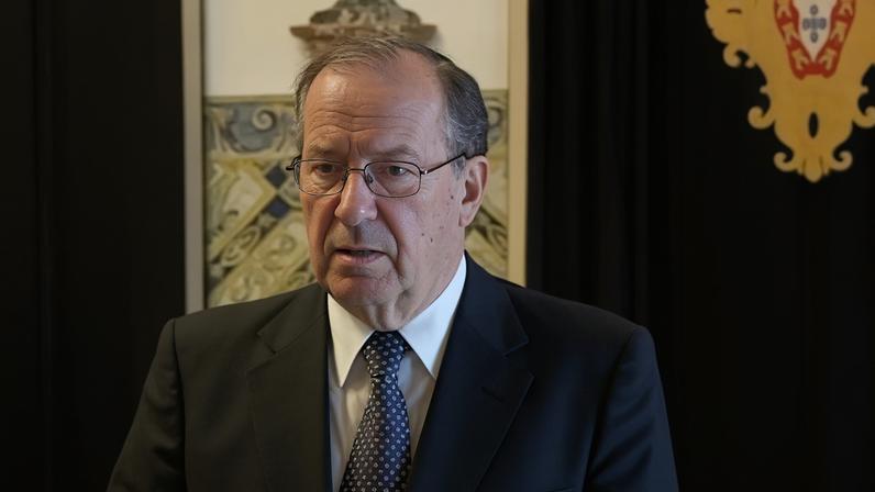 Representante da Madeira promulga últimos diplomas antes de cessar funções