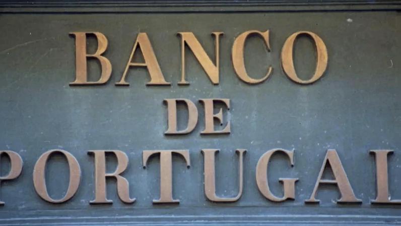 Excedente externo de Portugal cai para 246 milhões de euros até fevereiro