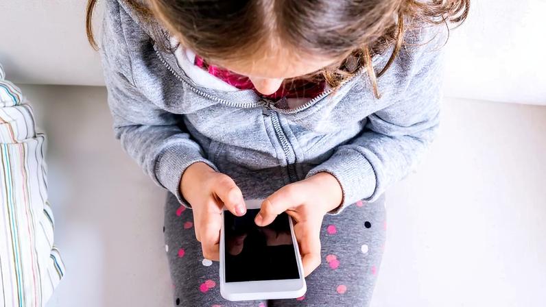 Termina hoje regime europeu para detetar abuso sexual de crianças online