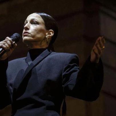 Carminho surpreende fãs ao lado de Rosalía