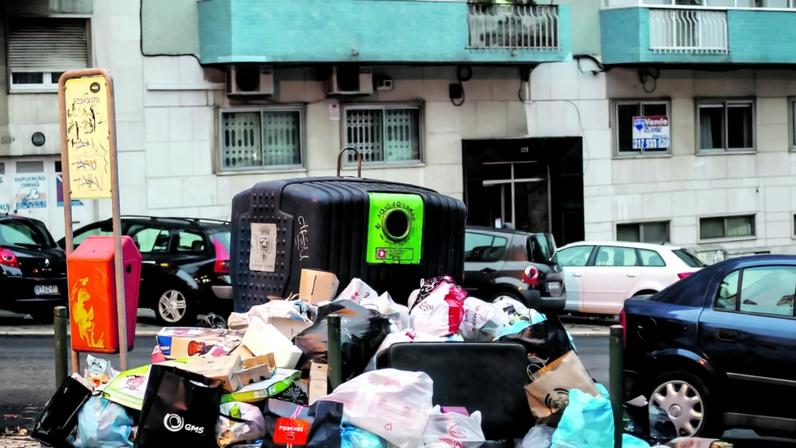 Câmara de Sintra investe 12 milhões em 42 camiões de recolha do lixo