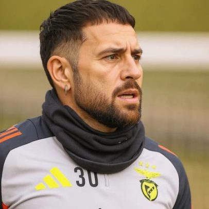 Otamendi despede-se dos adeptos argentinos com golo na despedida em casa