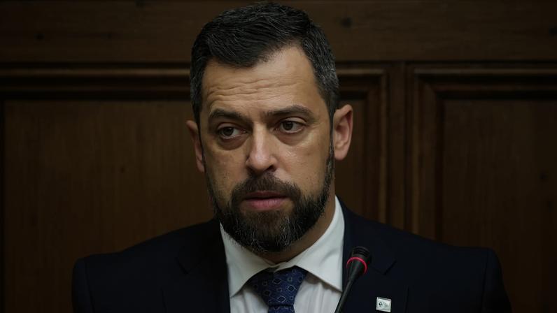 Ex-diretor do SNS investigado por 132 horas seguidas na urgência de Faro