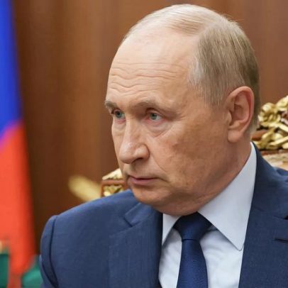Putin disponível para mediar conflito em reunião com homólogo iraniano