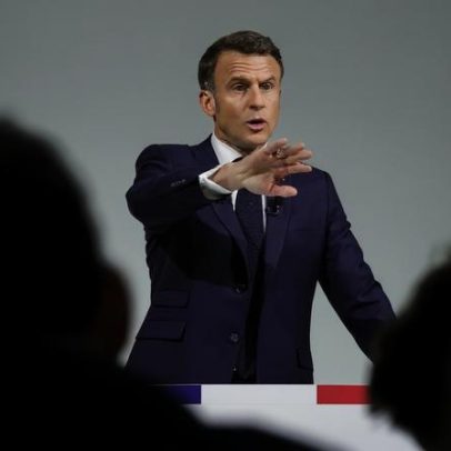 Presidente francês defende proibição de menores nas redes