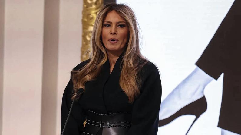 Melania Trump rejeita alegações que a ligam a Epstein