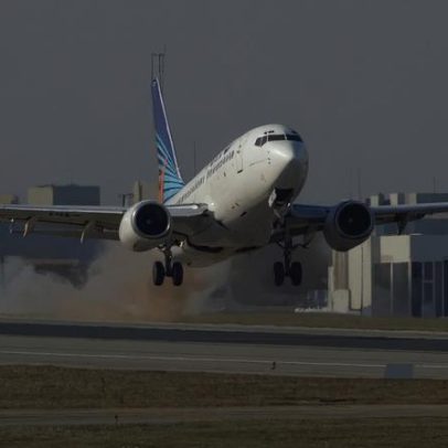 Homem com espada ameaça passageiros em aeroporto de São Paulo