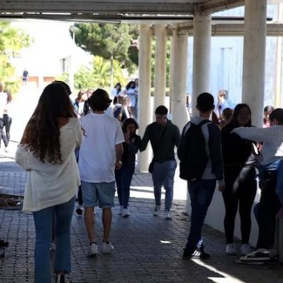 PS Açores questiona Governo Regional sobre atraso de estatísticas da Educação