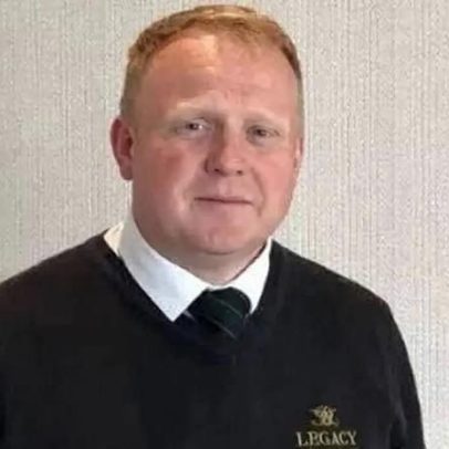 Diretor de funerária entrega cinzas erradas e impede enterro de 30 corpos