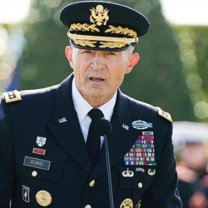 Pete Hegseth destitui Chefe do Estado-Maior do Exército dos EUA