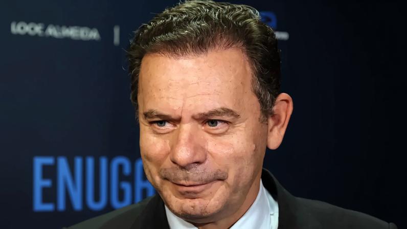 Montenegro almoça com Ruy de Carvalho e homenageia o teatro na residência