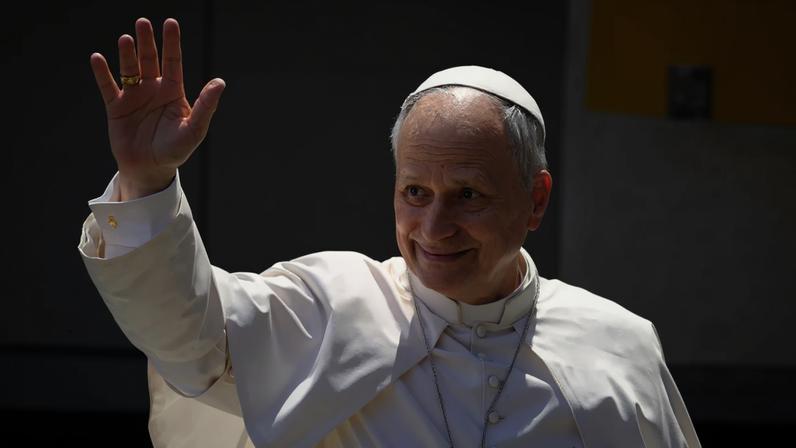 Papa faz apelo por paz mundial diante da sede de paz