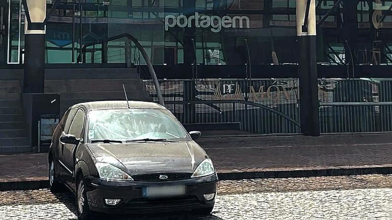 Quatro esfaqueados à porta de discoteca em Paços de Ferreira