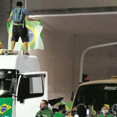 Apoiantes de Bolsonaro enfrentam multas milionárias