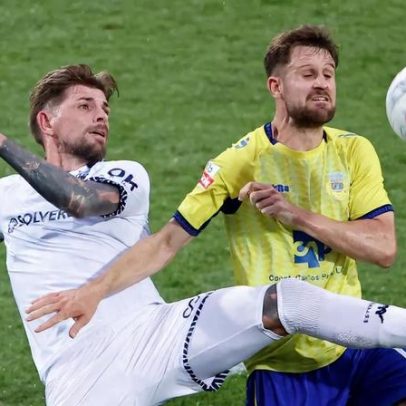 Arouca vence em casa o Estoril Praia