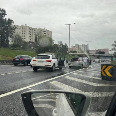 Colisão em cadeia no Eixo Norte-Sul provoca atrasos em Lisboa